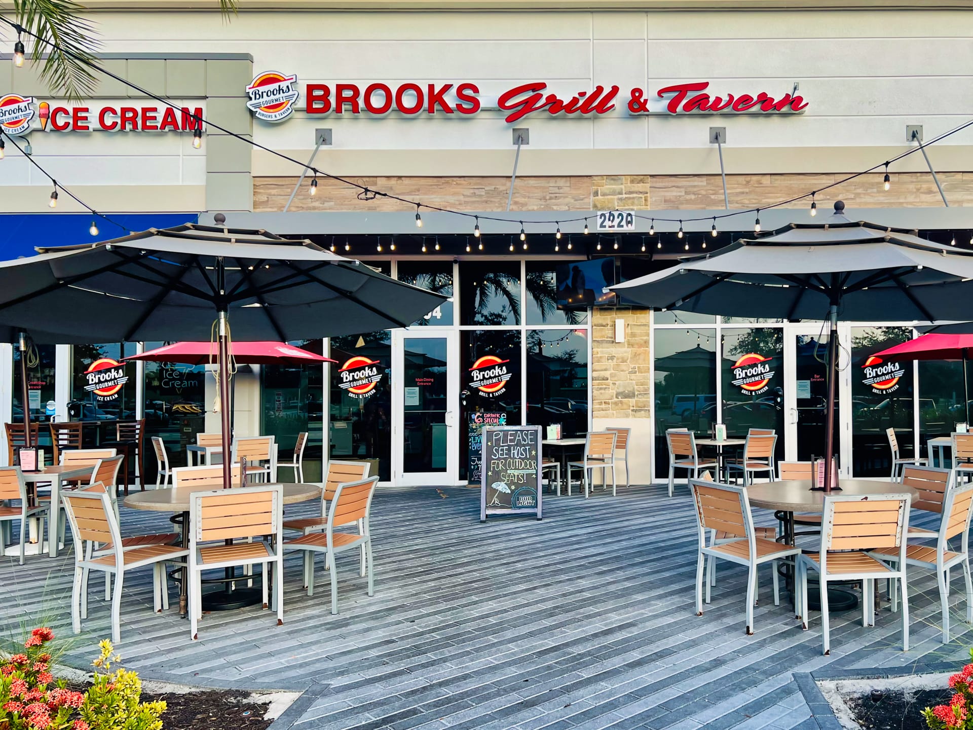 Home Brooks Burgers Family of Restaurants in Naples, Florida Best
